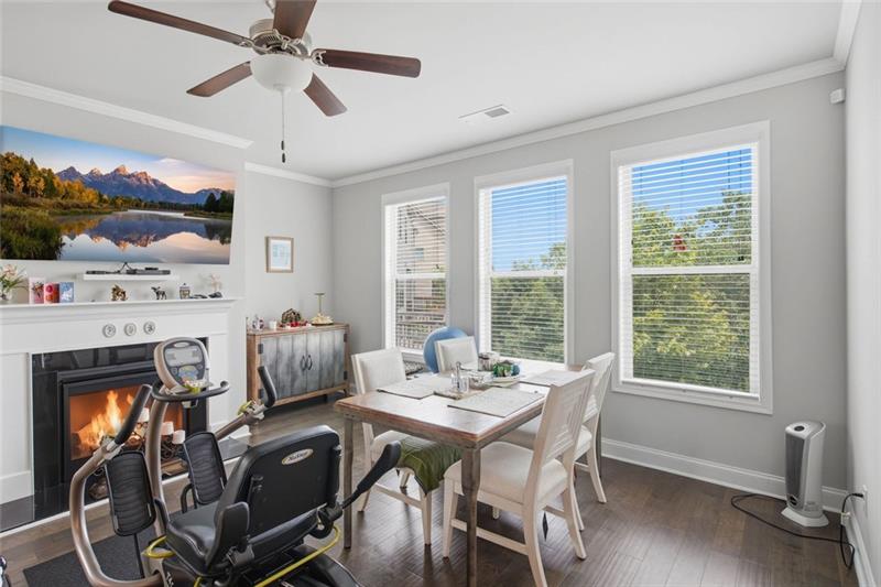 Dining area at 2095 Manor Pointe Drive