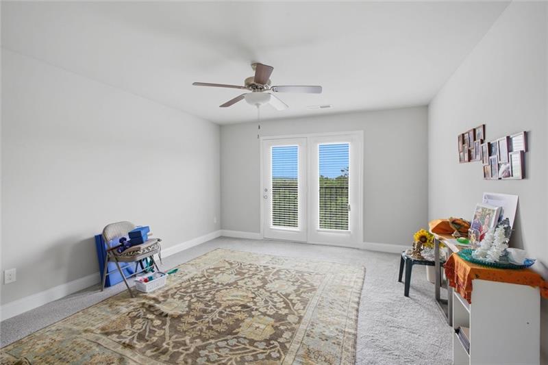 Third-floor flex room at 2095 Manor Pointe Drive